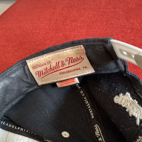 Men’s Hat. Oakland Raiders! - Picture 3 of 5